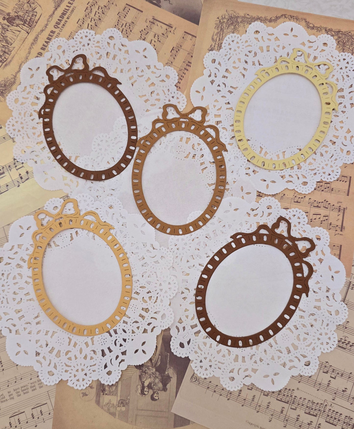 Die cuts set of 5 Oval Bow frame carton Paper plus embossing oval 216g/M High Quality Brown tones for Journaling | Scrapbooking | crafts•